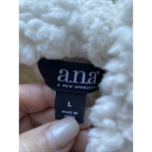 ANA Faux Shearling Ribbed Knit Sweater Vest Women's L Cream Open Front Cozy NWT - Picture 7 of 13